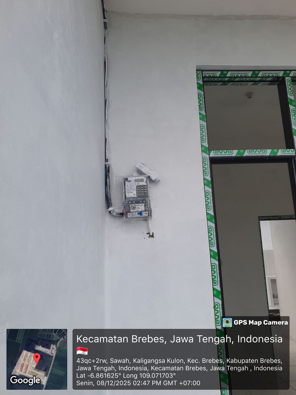 foto posisi tengah perumahan GRIYA MANARAN PAGEJUGAN