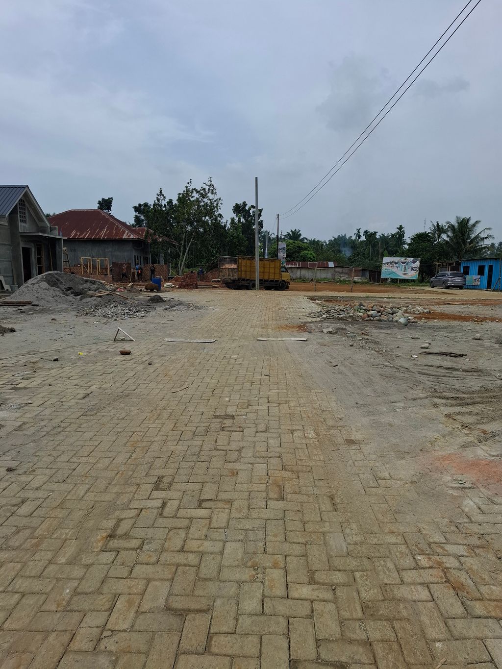 foto posisi tengah perumahan BINJAI ESTATE RESIDENCE