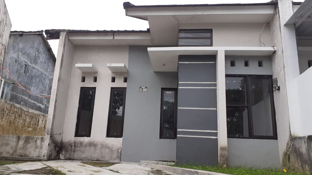 foto tampak rumah tipe 36 perumahan Bandulan Regency