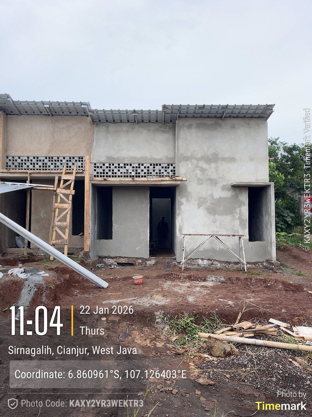 foto contoh rumah perumahan PRATAMA REGENCY II