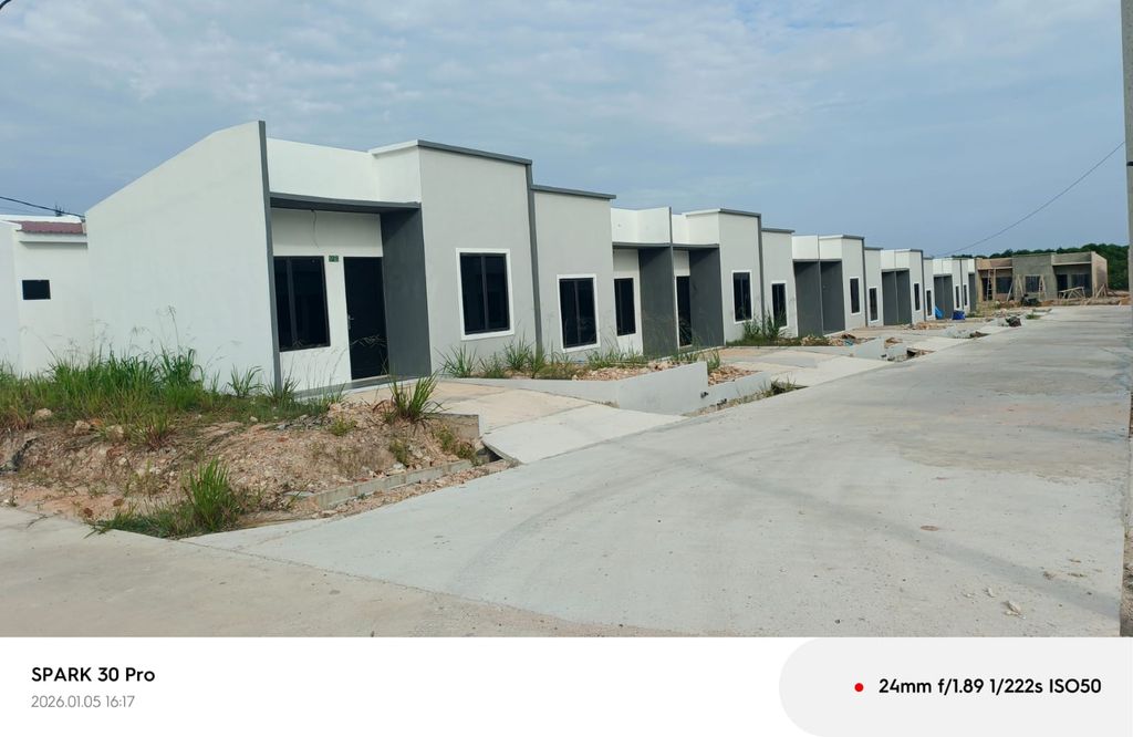 foto tampak rumah tipe 30/108 perumahan BLOK SERUNI KAWASAN DEVIN SPRING GARDEN