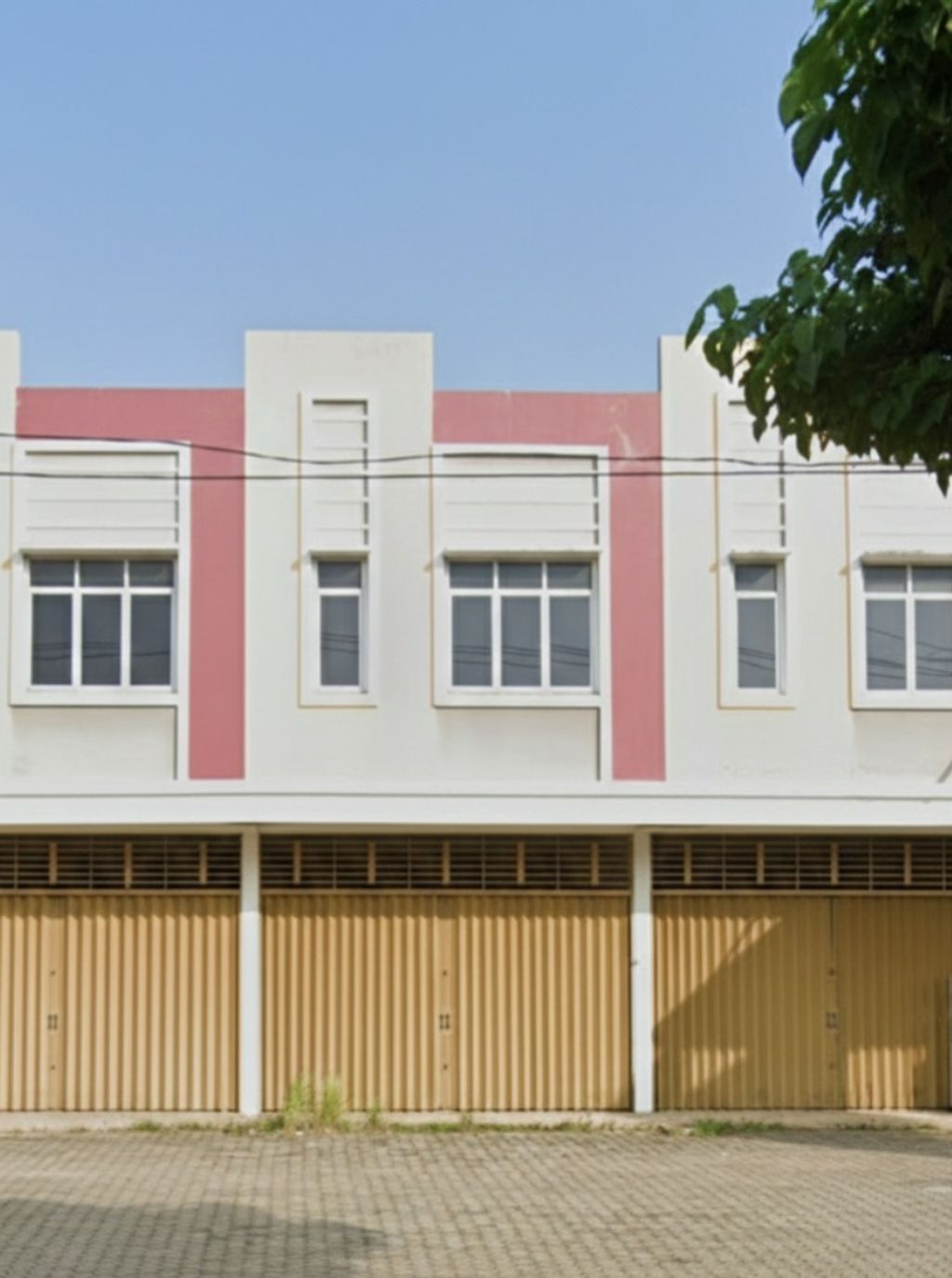 foto tampak rumah tipe 130 perumahan PERMATA GALAXY