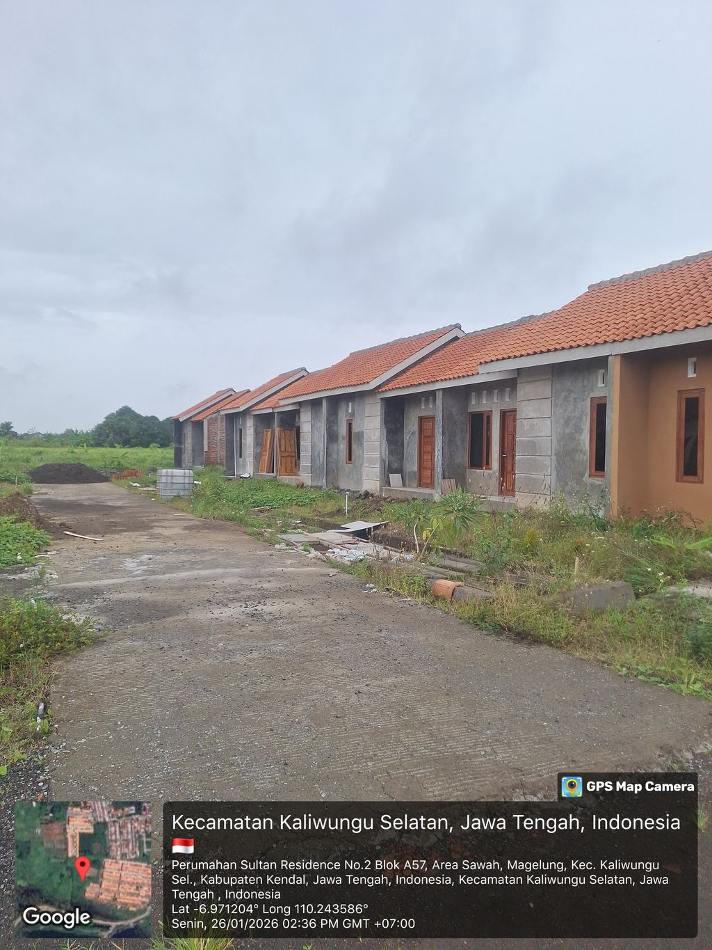 foto posisi tengah perumahan PLANTARAN RESIDENCE