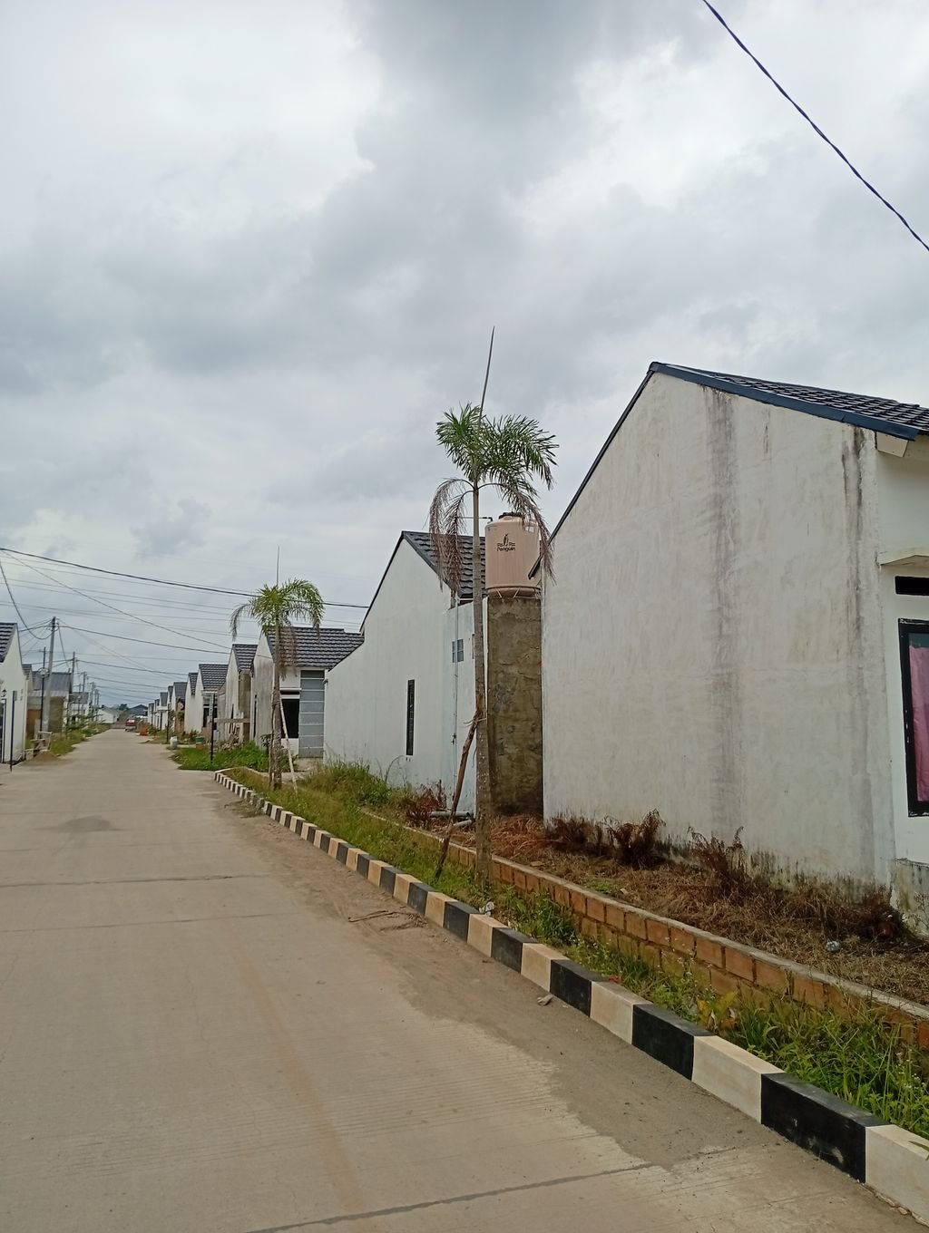 foto posisi tengah perumahan GRAND CITRA MANDIRI 2 CLUSTER CEMARA