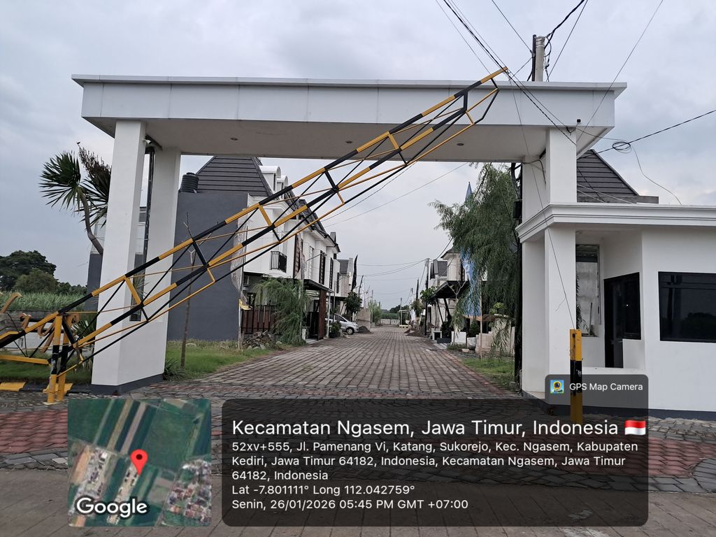 foto gerbang perumahan BUNGALOW VILLAGE