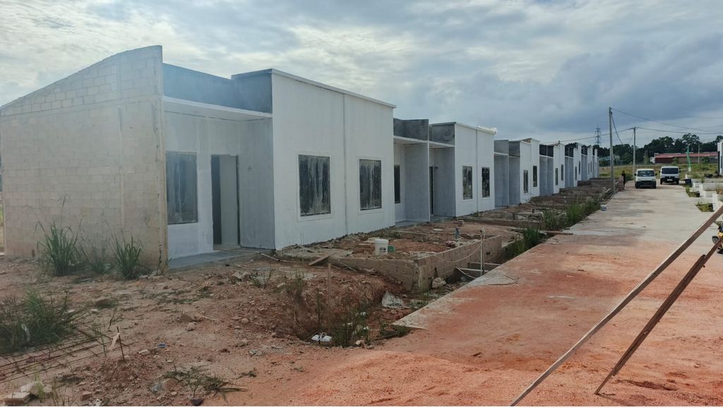 foto tampak rumah tipe 30/84 perumahan BLOK SERUNI KAWASAN DEVIN SPRING GARDEN