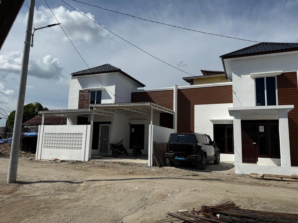 foto tampak rumah tipe 75 perumahan CND VILLAGE 6