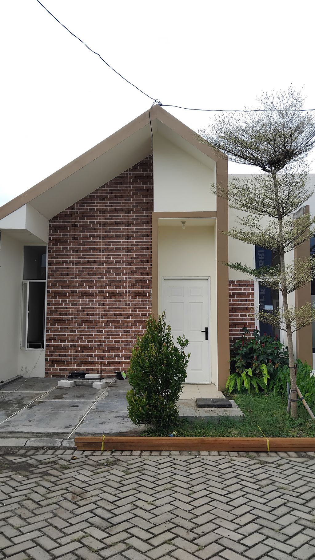 foto contoh rumah perumahan AMERTA RESIDENCE