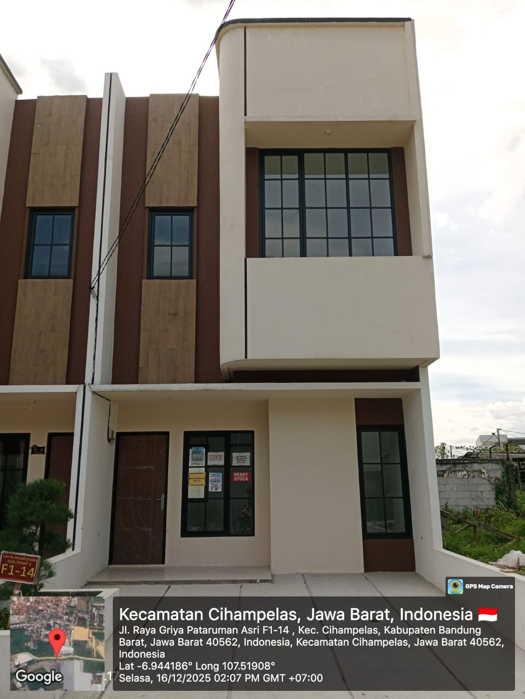 foto tampak rumah tipe 47 Compact High Ceiling (3KT) (374) perumahan Griya Pataruman Asri 3
