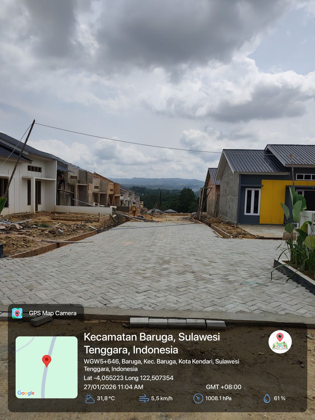 foto posisi tengah perumahan HALUOLEO GARDEN 8