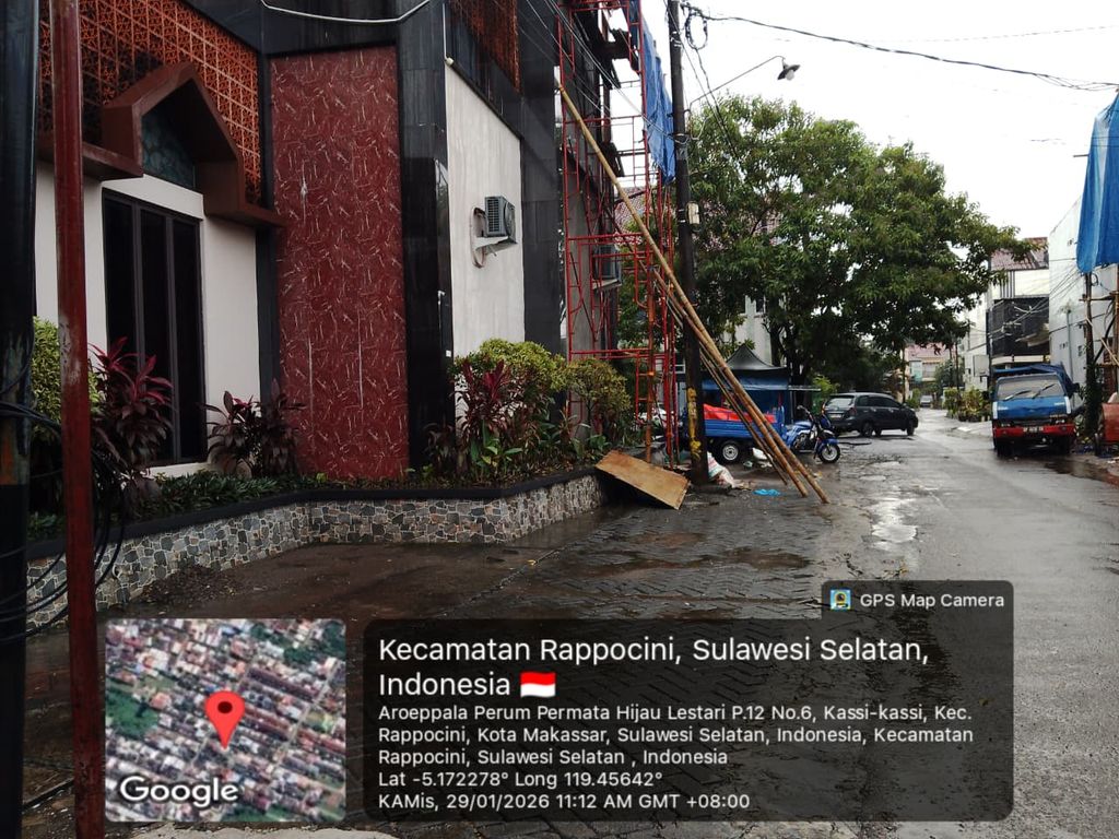 foto posisi tengah perumahan PERMATA HIJAU LESTARI