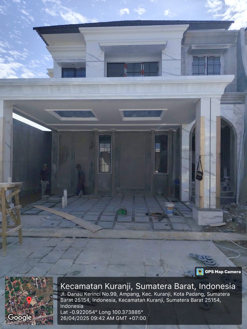 foto tampak rumah tipe 148/164 perumahan CLUSTER VILLAGIO