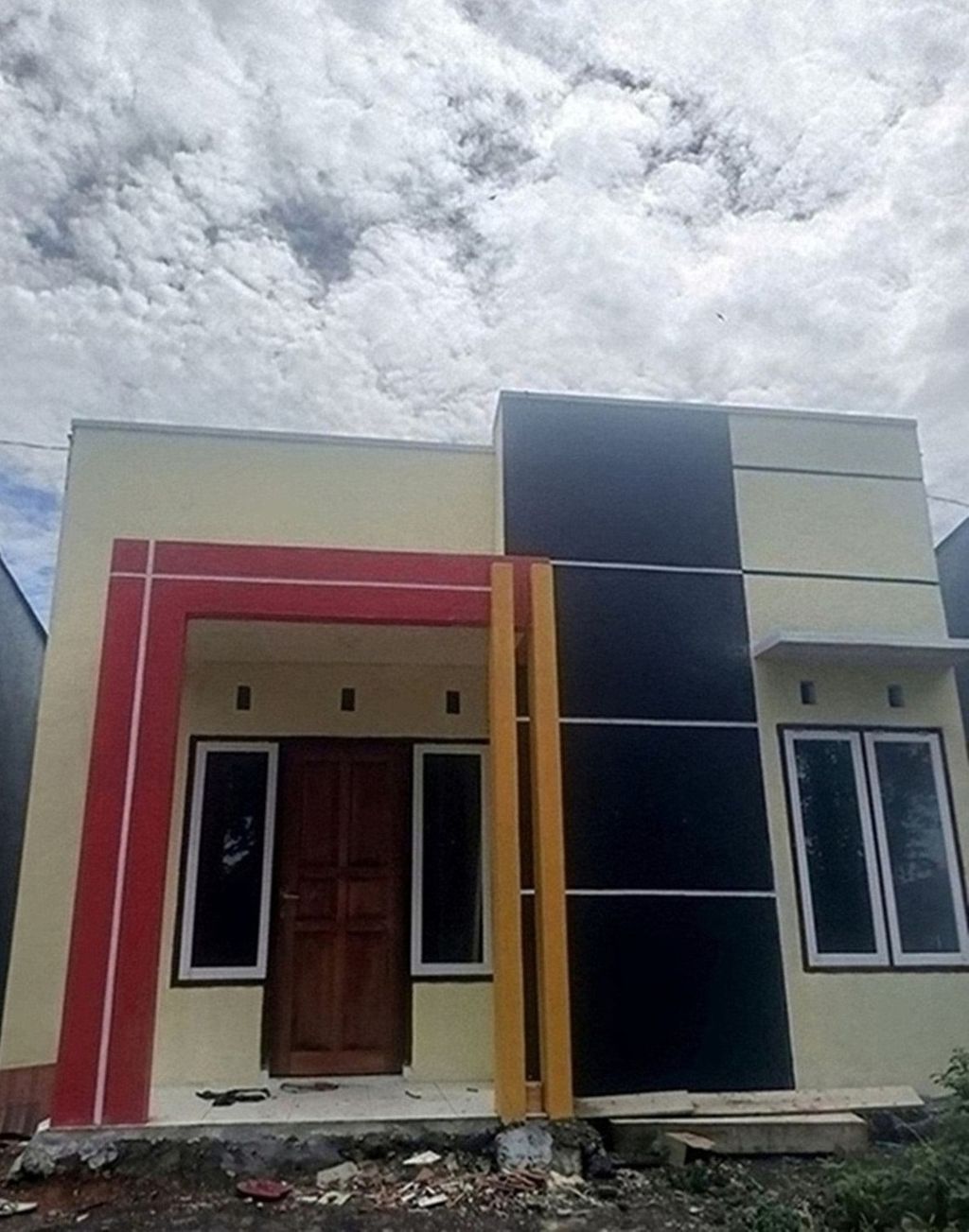 foto tampak rumah tipe 48 perumahan MERPATI KIMA VILLAGE 2