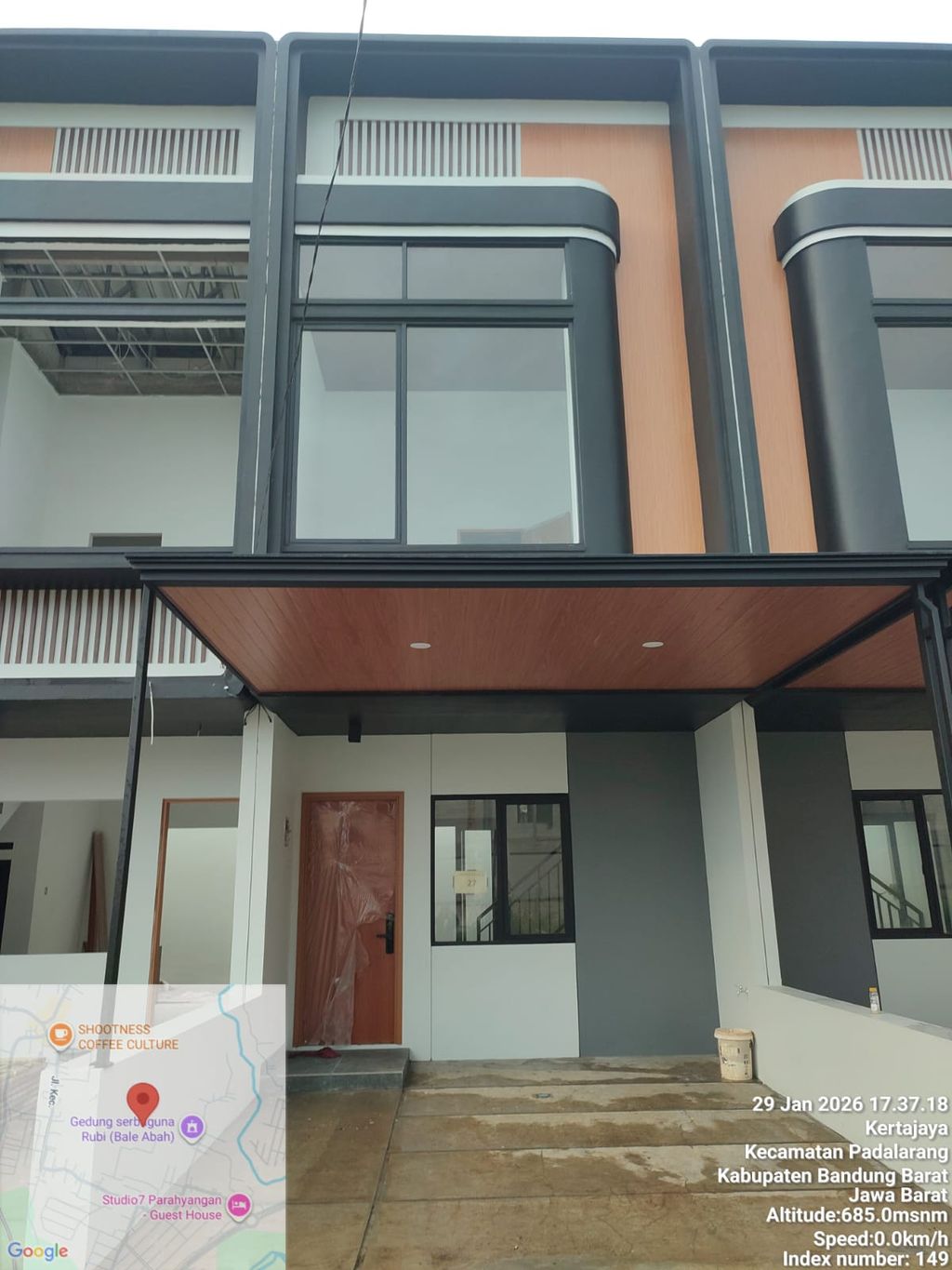 foto tampak rumah tipe 50 Compact Minimalis HC (564) perumahan Cluster Everton