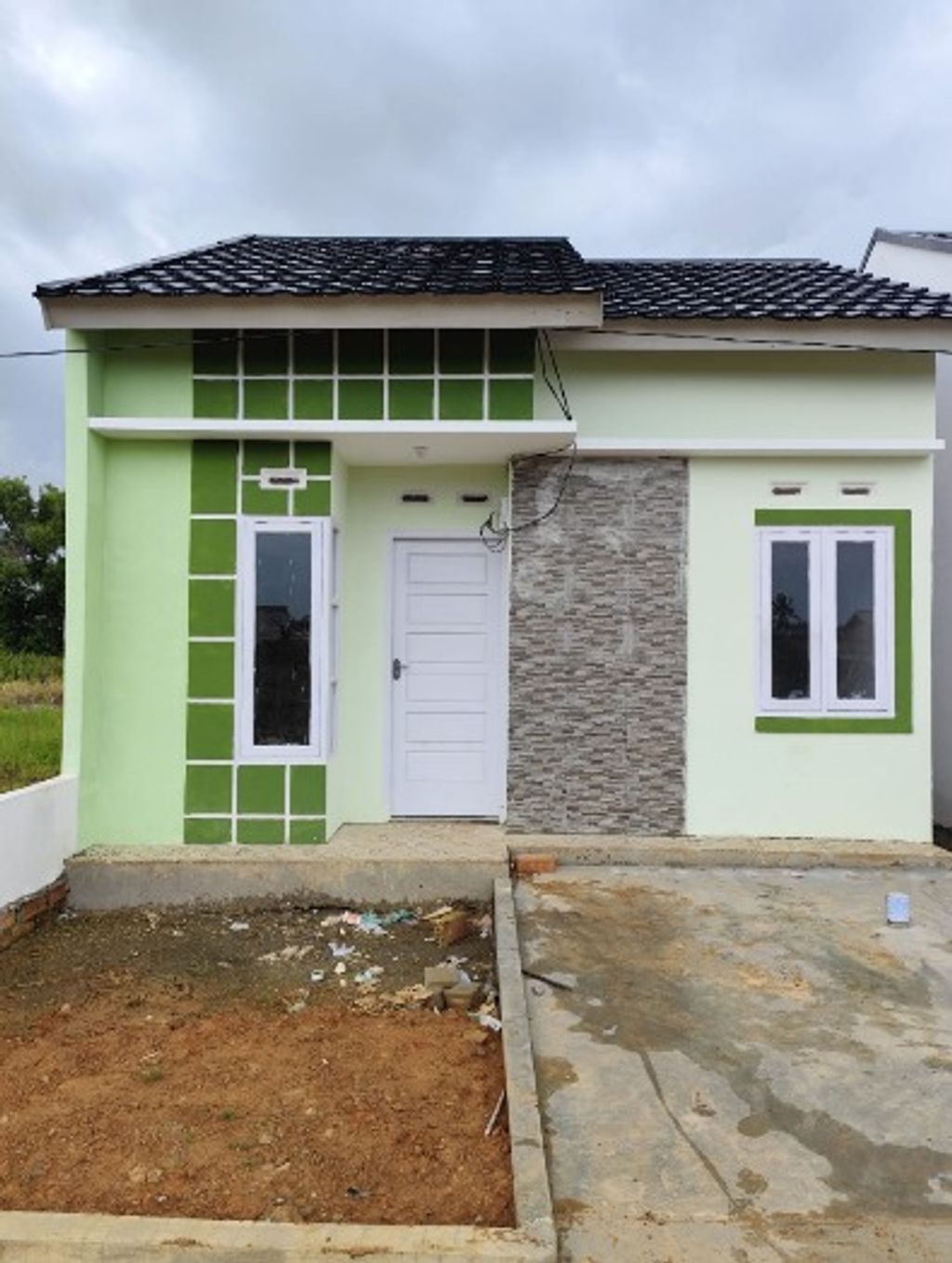 foto tampak rumah tipe GRAHA PATI JUANG 6 perumahan GRAHA PATI JUANG 6