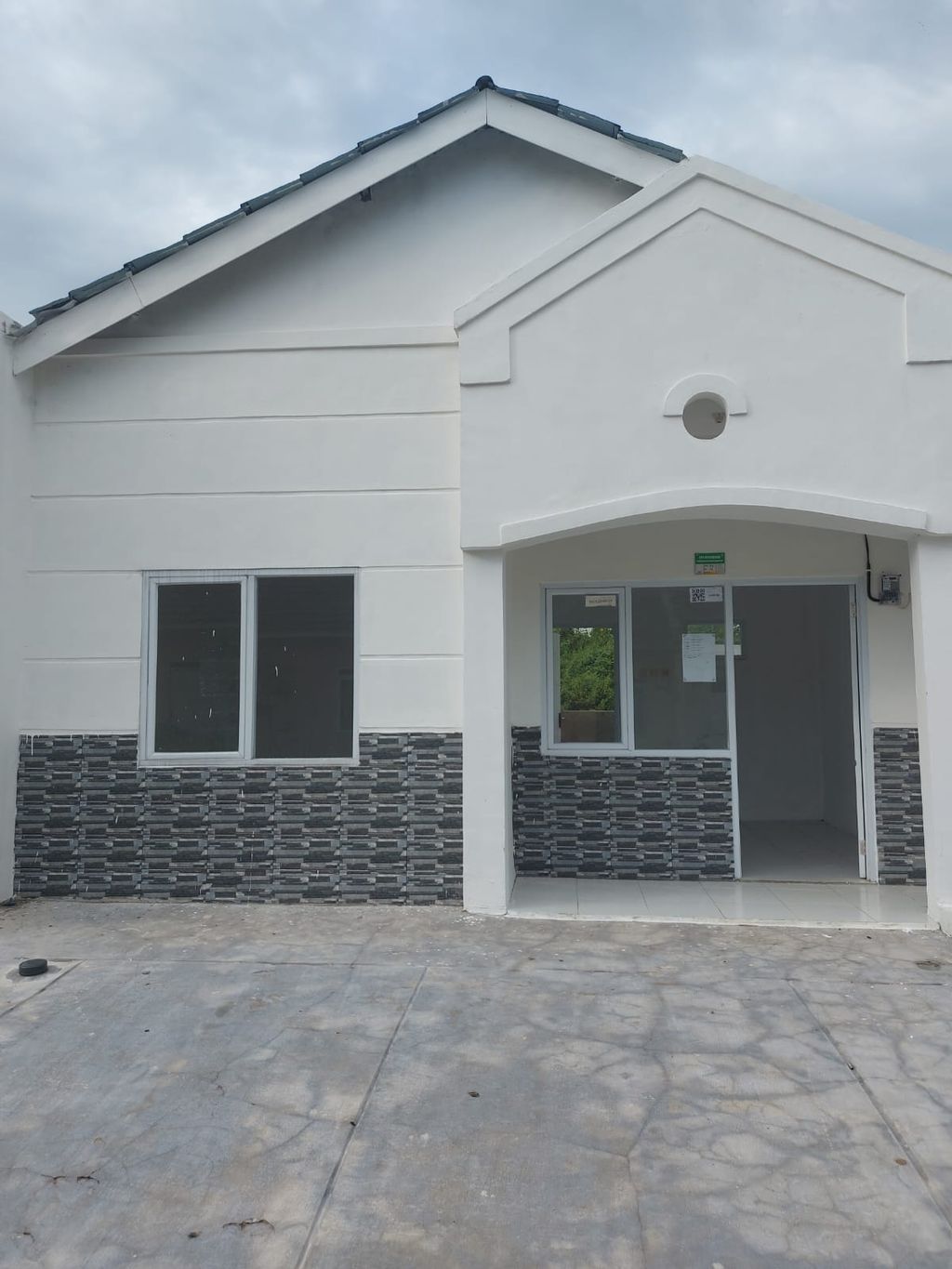 foto tampak rumah tipe ACACIA SUBSIDI perumahan Citra Elok