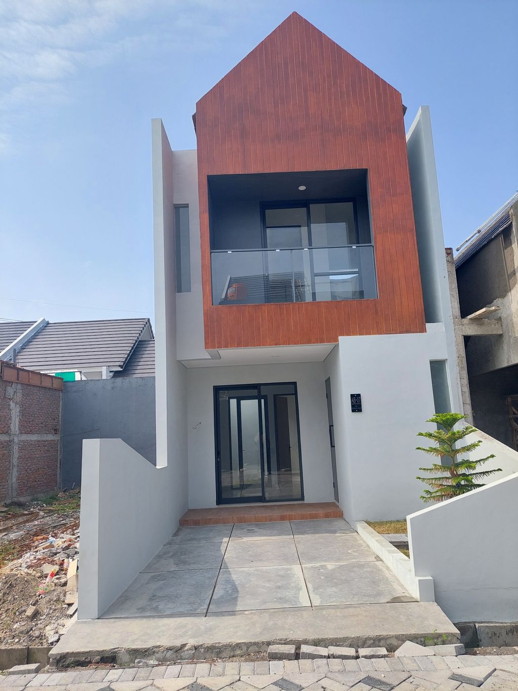 foto tampak rumah tipe 52/60 perumahan THE PERMATA VILLAS