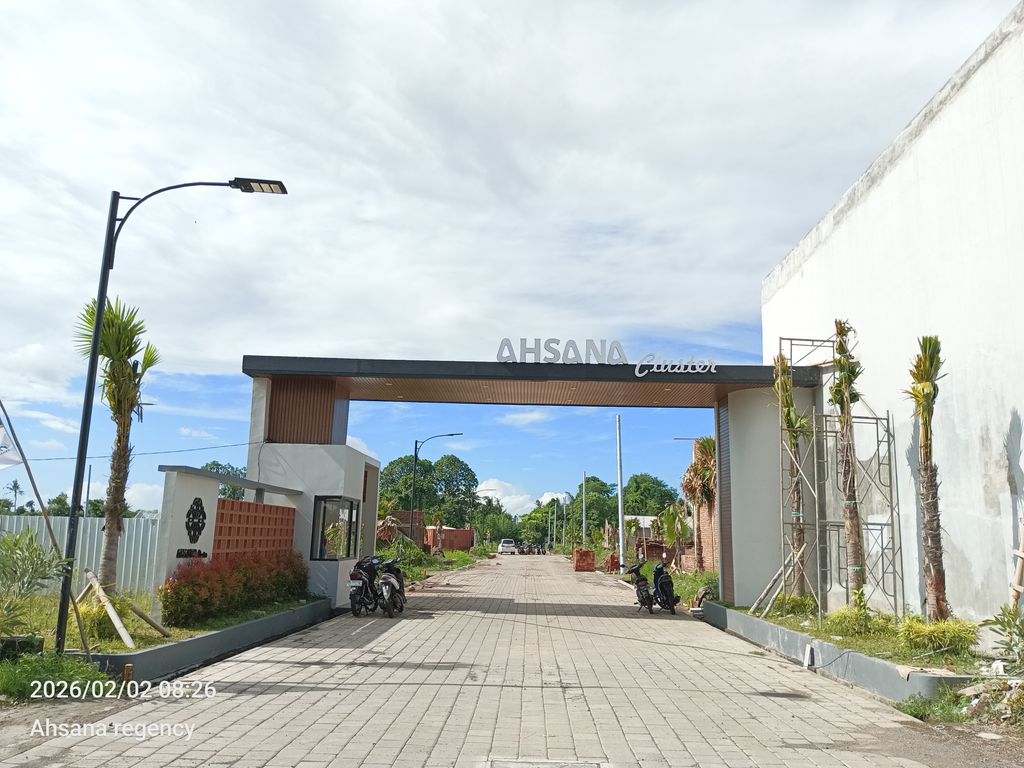 foto gerbang perumahan AHSANA REGENCY
