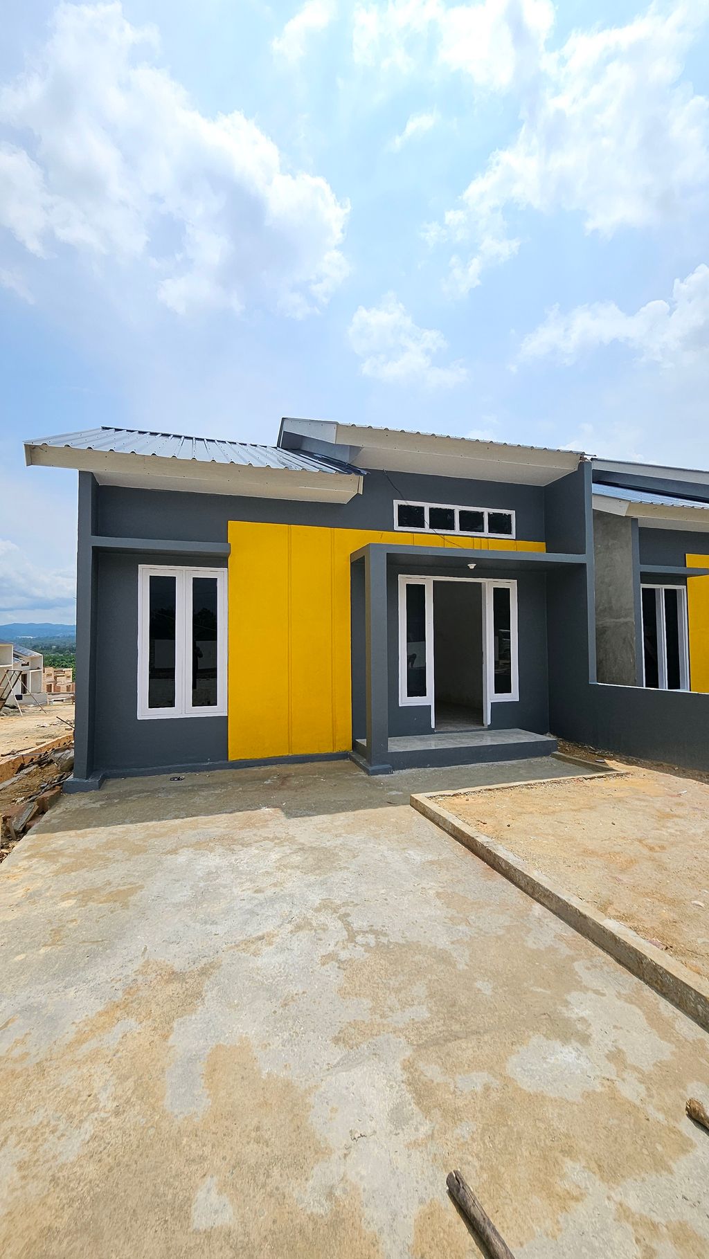 foto tampak rumah tipe 36 perumahan HALUOLEO GARDEN 8