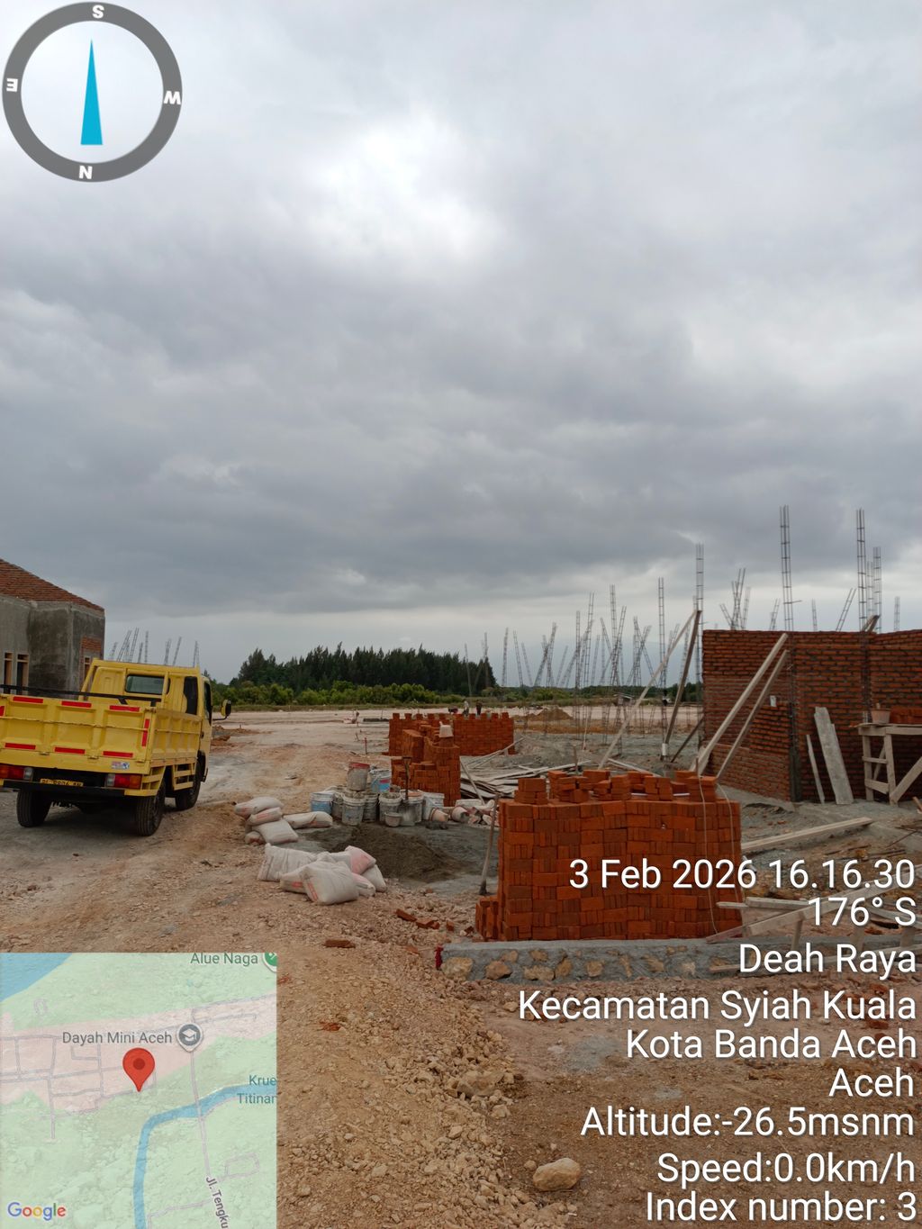 foto posisi tengah perumahan Brata residence