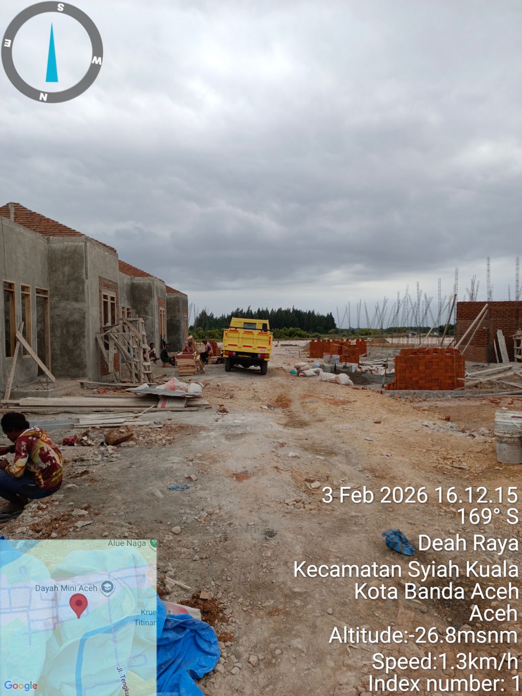 foto gerbang perumahan Brata residence