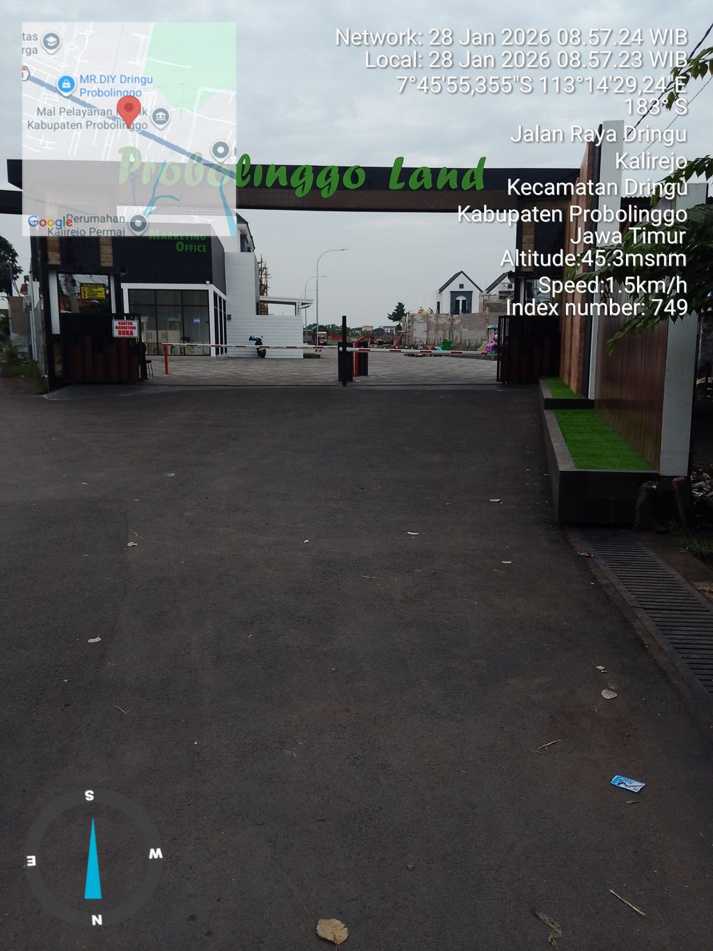 foto gerbang perumahan PROBOLINGGO LAND