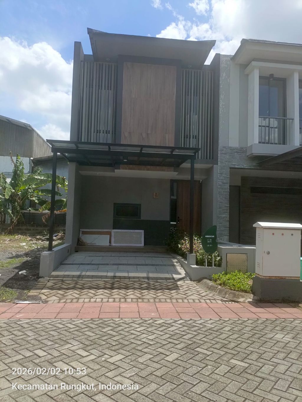 foto tampak rumah tipe HIBISCUS perumahan SPRINGVILLE RESIDENCE