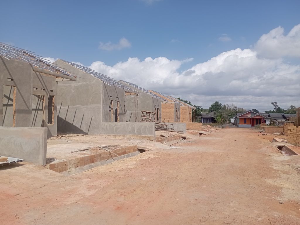 foto posisi tengah perumahan MAHKOTA BINTAN RESIDENCE 6