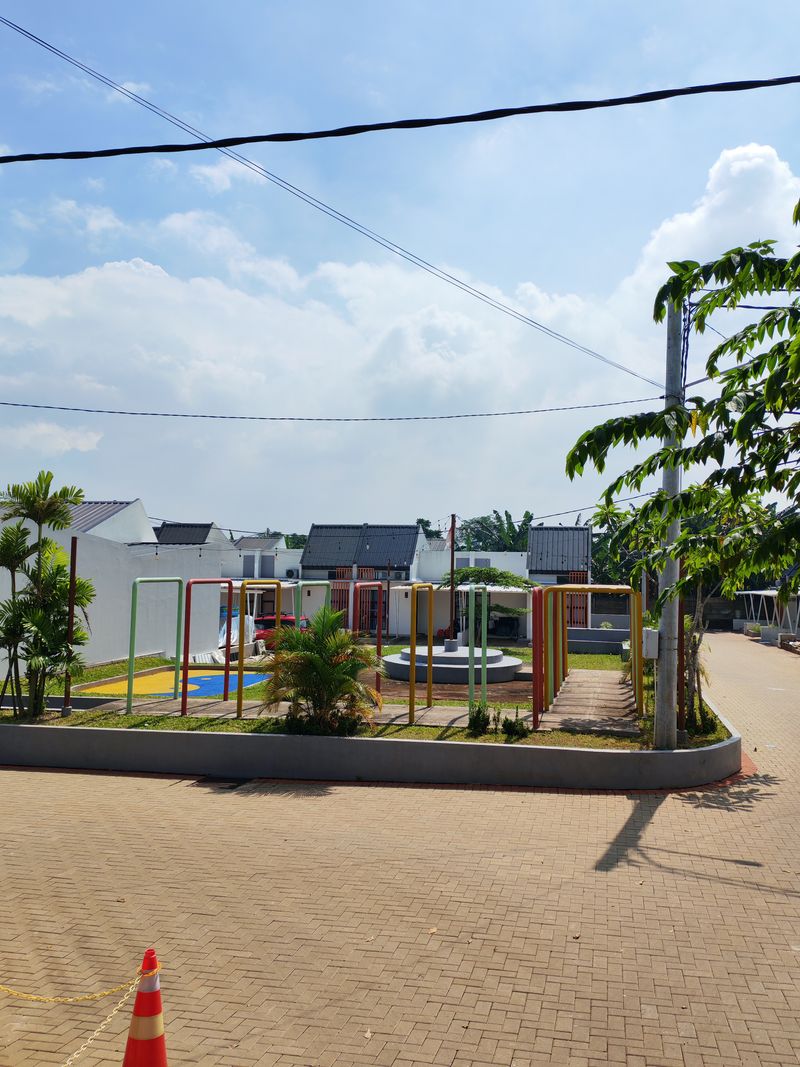 foto posisi tengah perumahan PALM PARUNG RESIDENCE 2