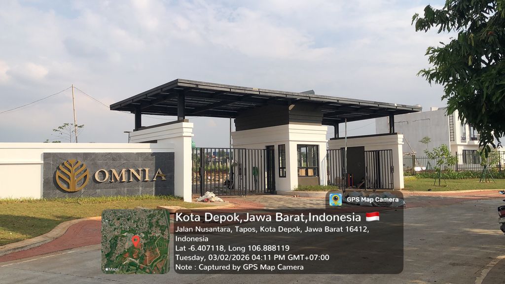 foto gerbang perumahan OMNIA