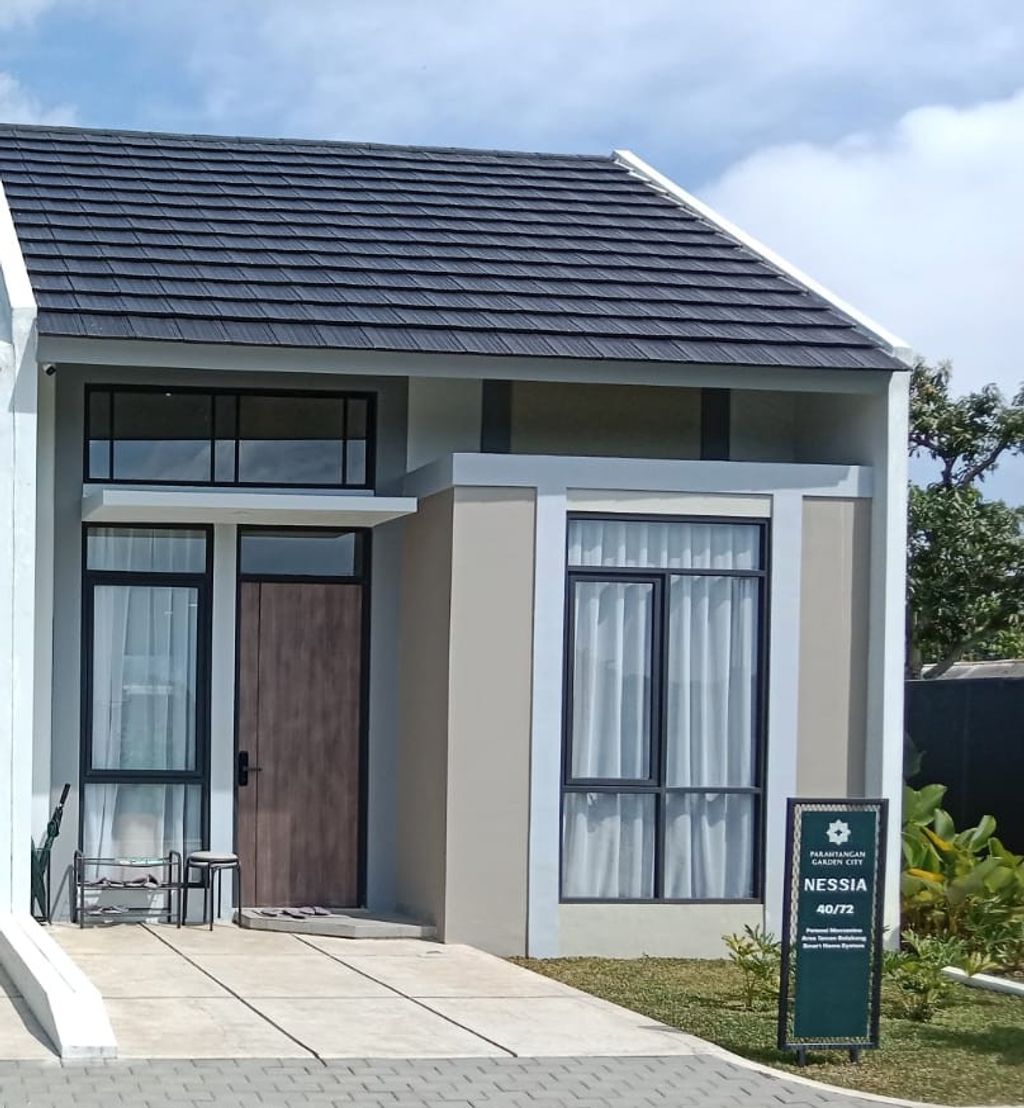 foto tampak rumah tipe NESSIA perumahan PARAHYANGAN GARDEN CITY