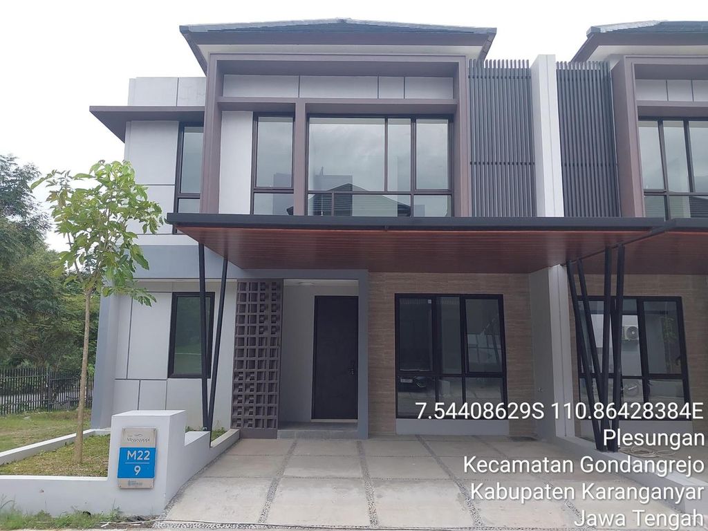 foto tampak rumah tipe 7 perumahan SOLO URBANA CITY CLUSTER MISSISSIPPI TIMUR