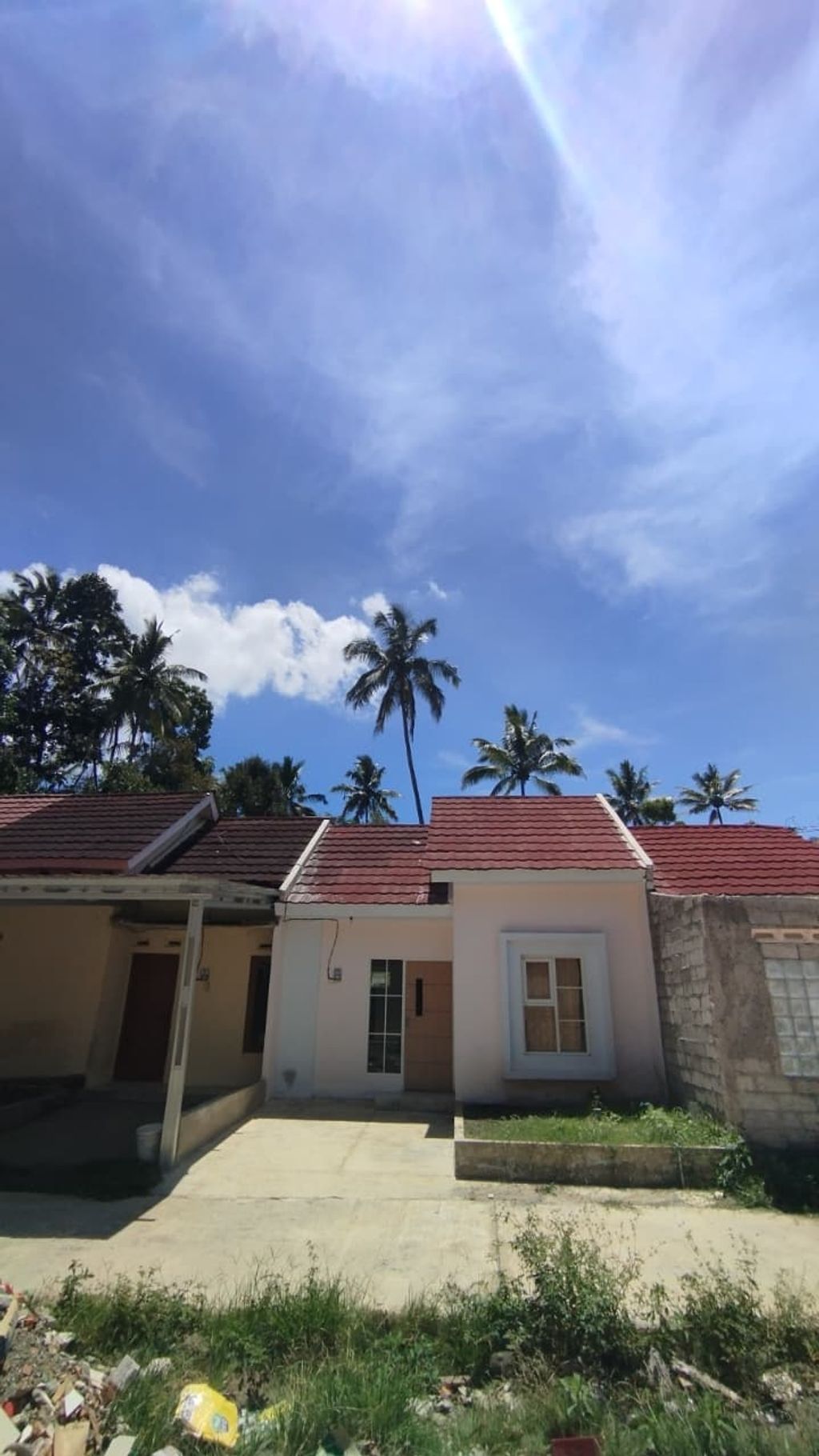 foto tampak rumah tipe 33/60 perumahan Graha Sidomukti