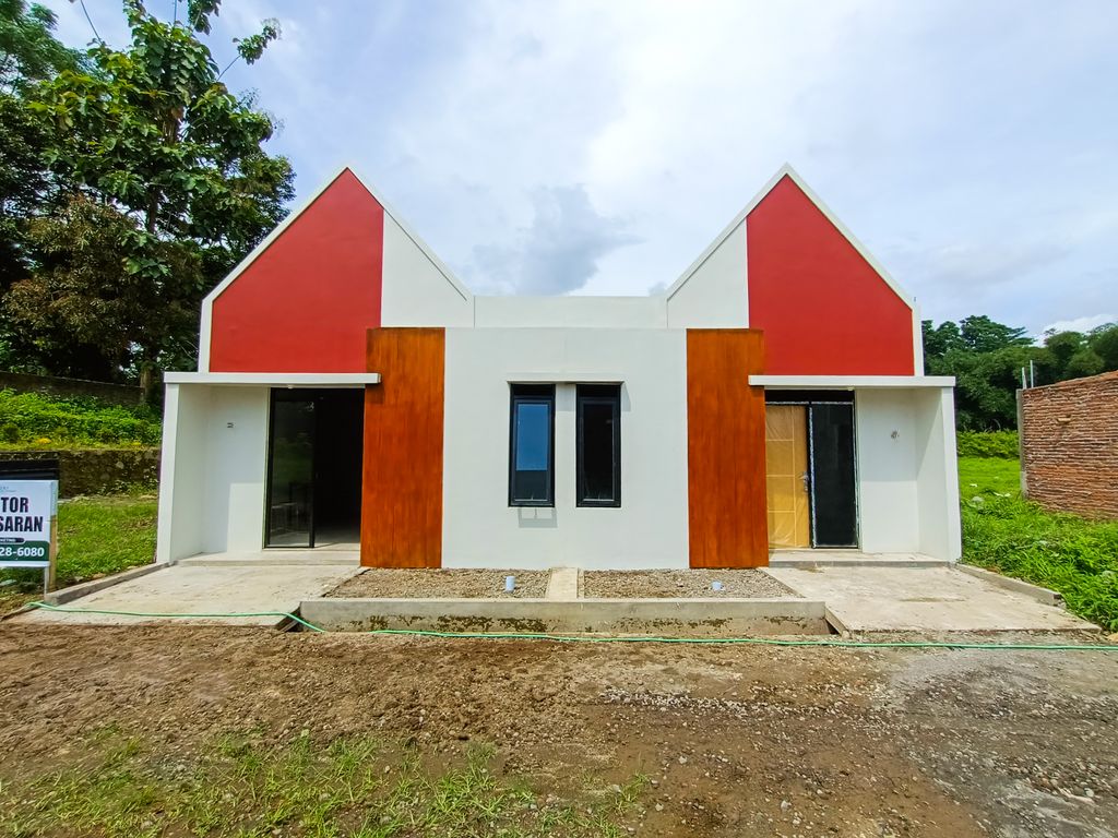 foto tampak rumah tipe Anggrek perumahan PURI NUSA INDAH