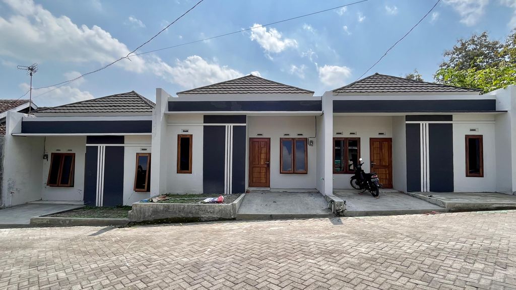 foto tampak rumah tipe 36/60 perumahan Pesona Citra Indah