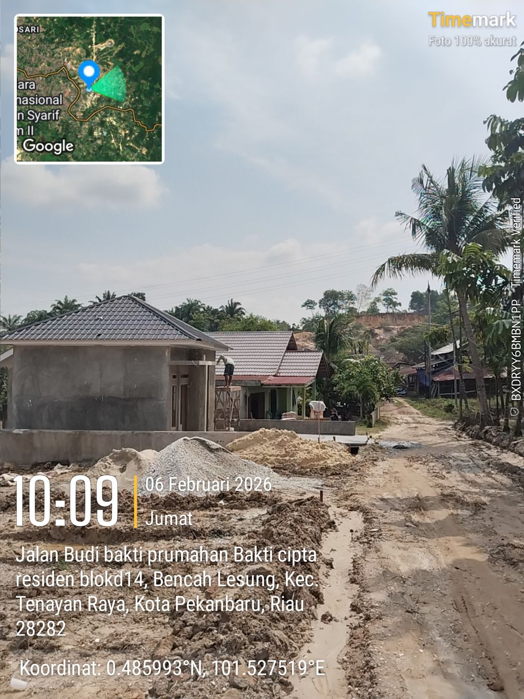foto posisi tengah perumahan PESONA AULINDYA