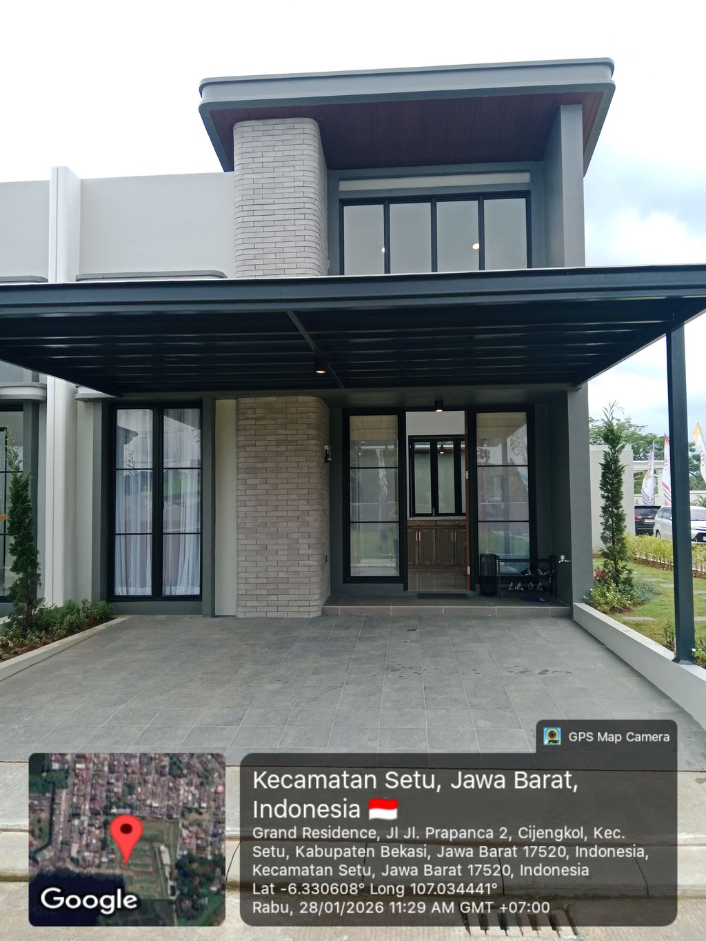 foto tampak rumah tipe ARAYA 1 perumahan GRAND RESIDENCE CITY.