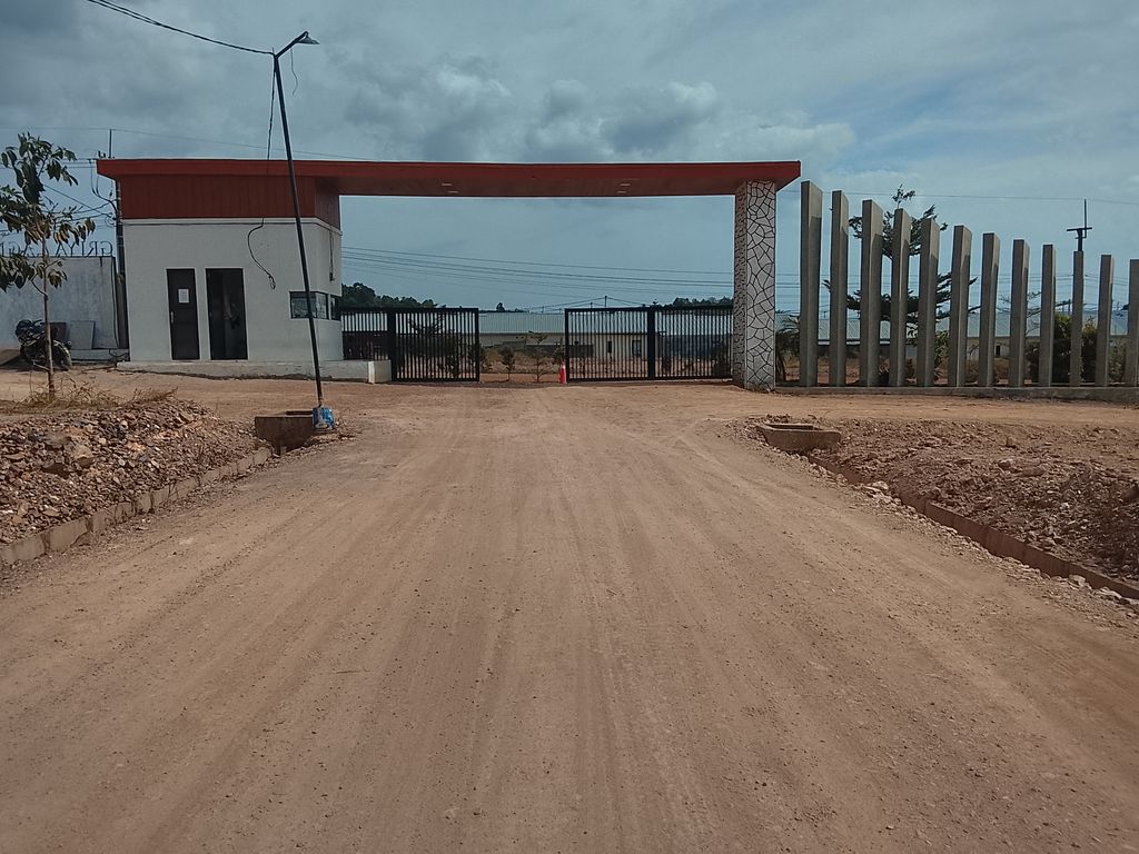 foto posisi tengah perumahan PERUMAHAN GRIYA LAGUNA MAS 2