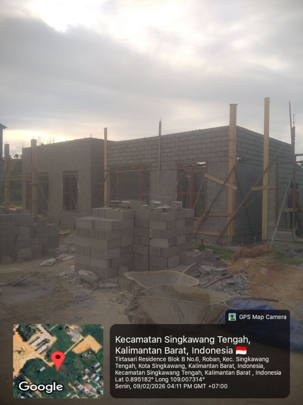 foto contoh rumah perumahan Grand Tirtasari
