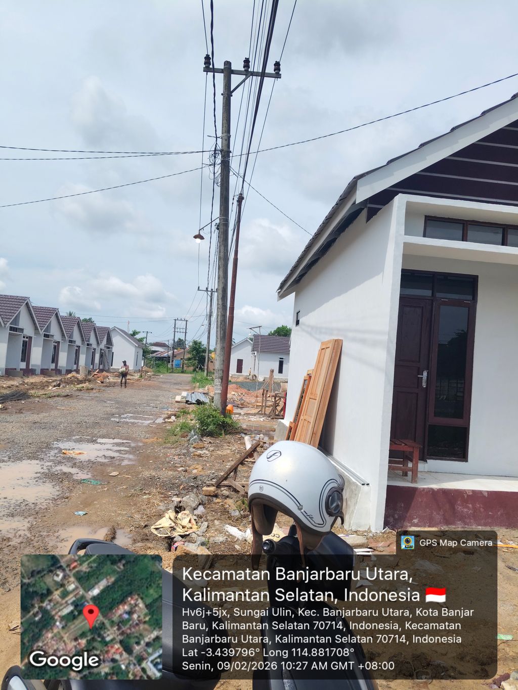 foto gerbang perumahan ARWANA RESIDENCE 33