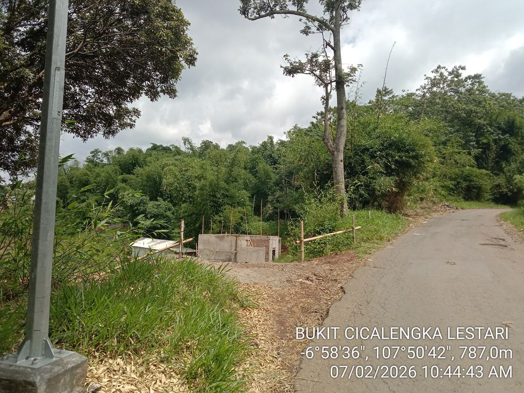 foto gerbang perumahan BUKIT CICALENGKA LESTARI
