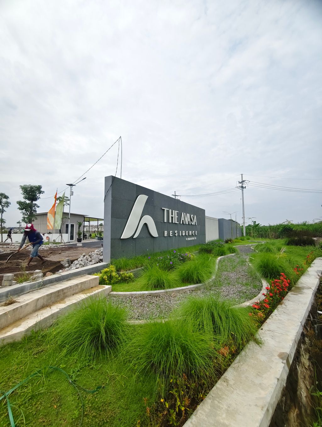 foto gerbang perumahan The Avasa Residence