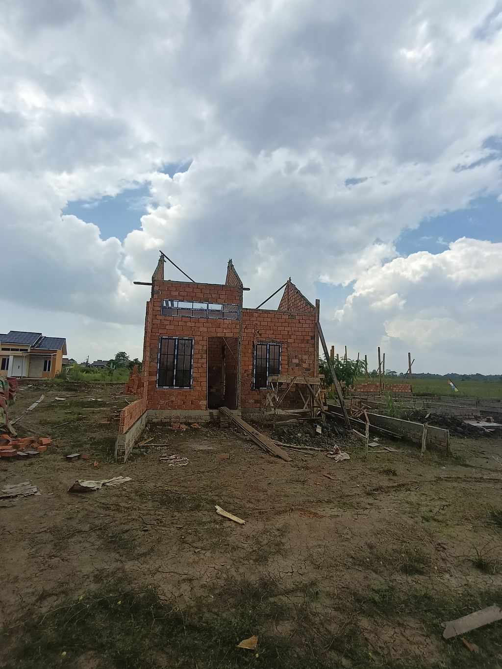 foto contoh rumah perumahan CASSANDRA RESIDENCE 8