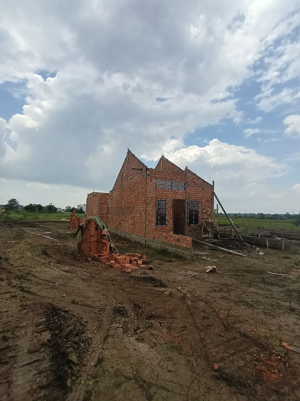 foto posisi tengah perumahan CASSANDRA RESIDENCE 8