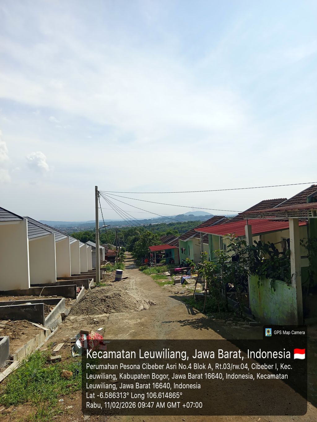 foto posisi tengah perumahan PESONA CIBEBER ASRI