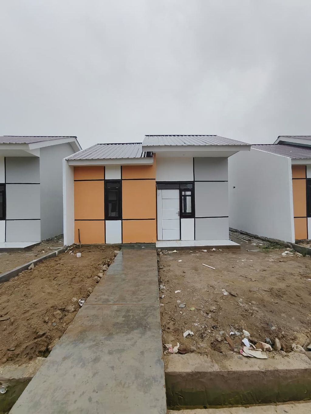 foto tampak rumah tipe 32/97 perumahan PERUMAHAN MAHAKAM GRANDE