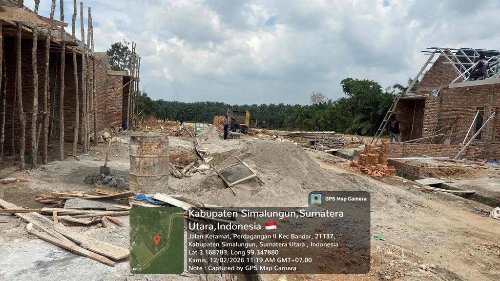foto contoh rumah perumahan Griya Habonaron Perdagangan