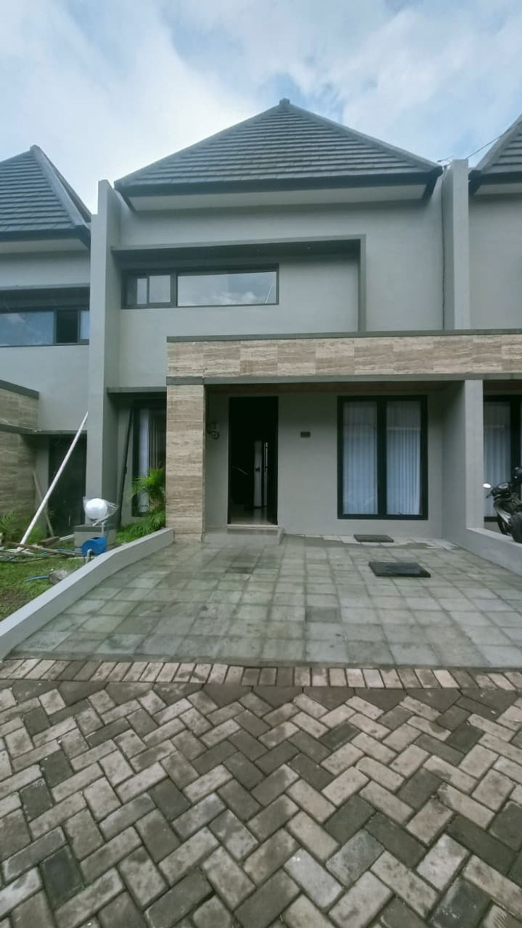 foto tampak rumah tipe N-16 PGR perumahan PERMATA REGENCY TAHAP 2