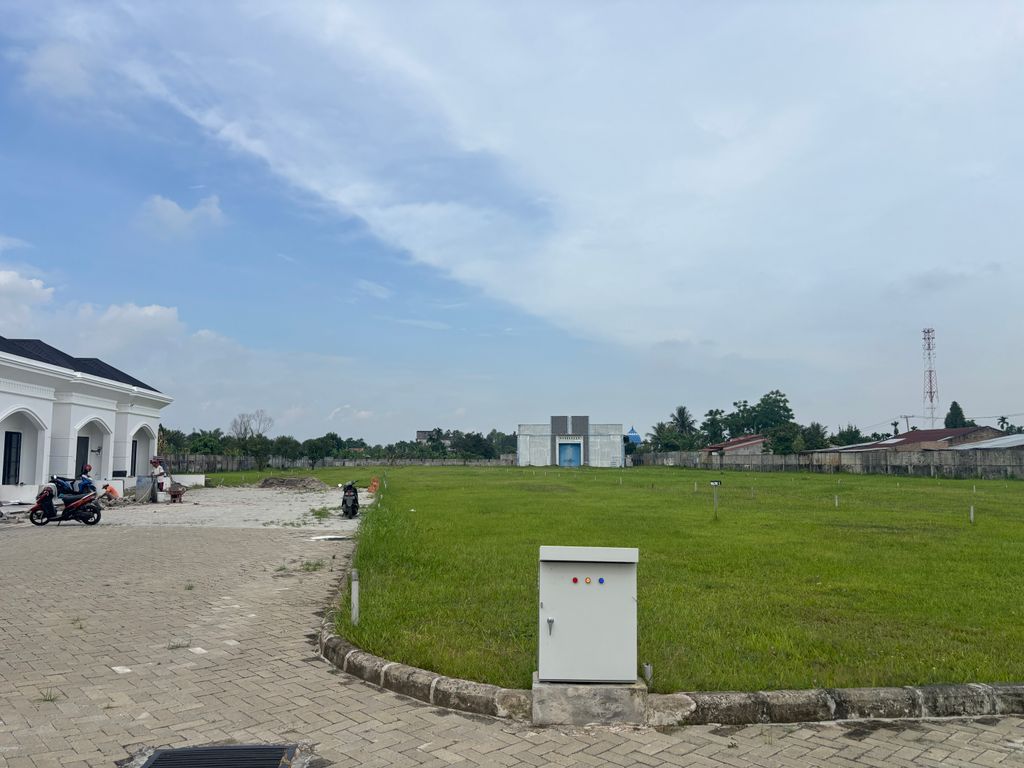 foto posisi tengah perumahan CAPITAL RESIDENCE