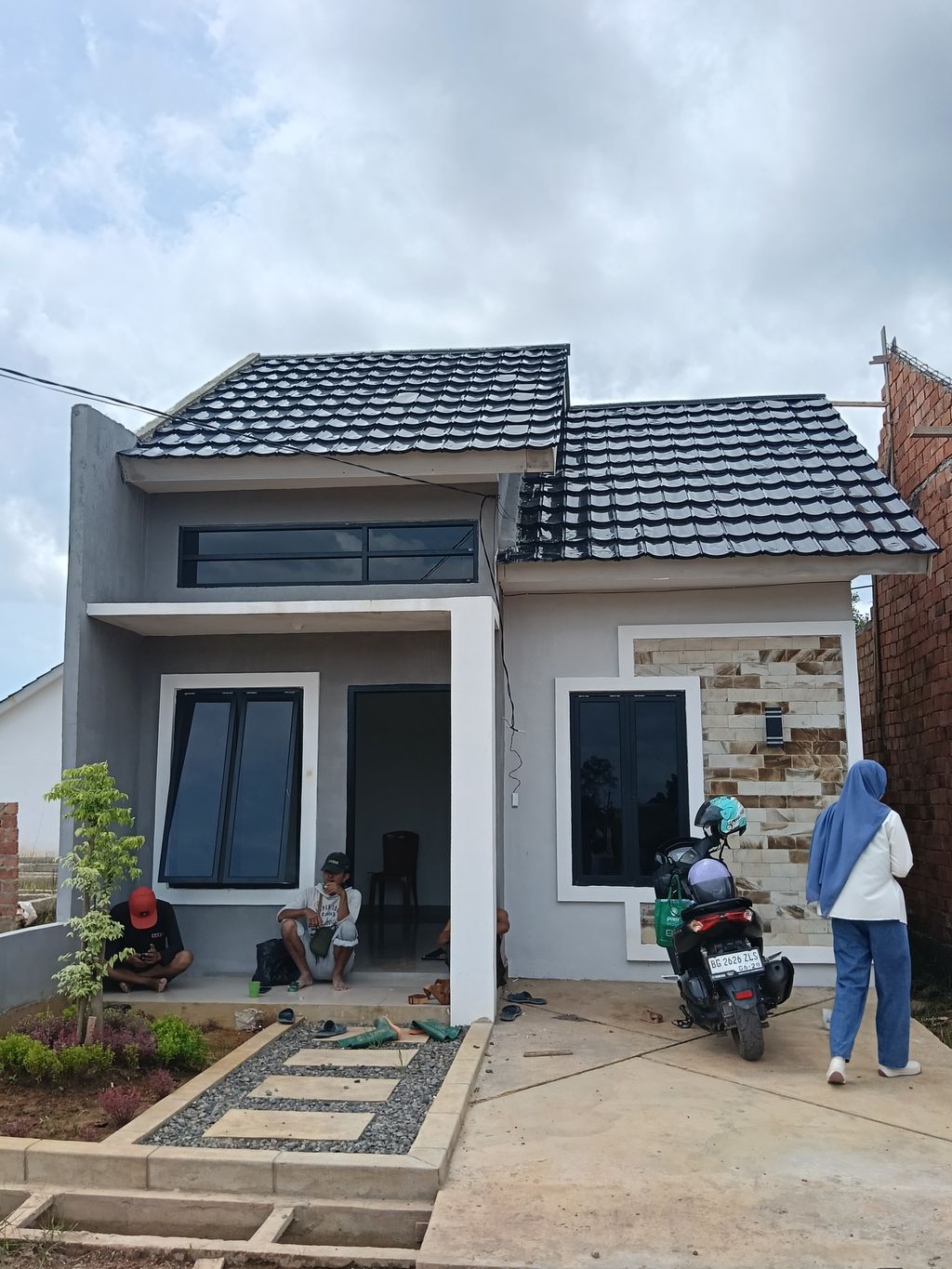 foto gerbang perumahan GRIYA INDAH PERMAI 6